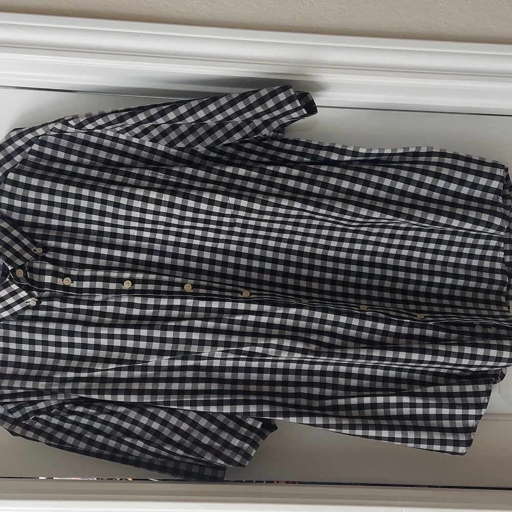 Mens 3X black/white plaid button down polo shirt.